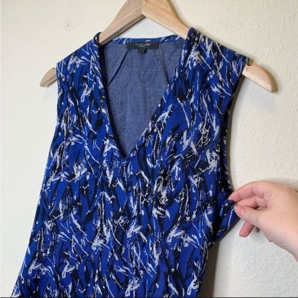Derek Lam New York v-neck blue and black abstract print swing knit dress size 6 - Picture 5 of 12